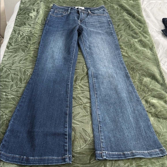 Stylish Indigo Flare Women's Jeans - Picture 1 of 4